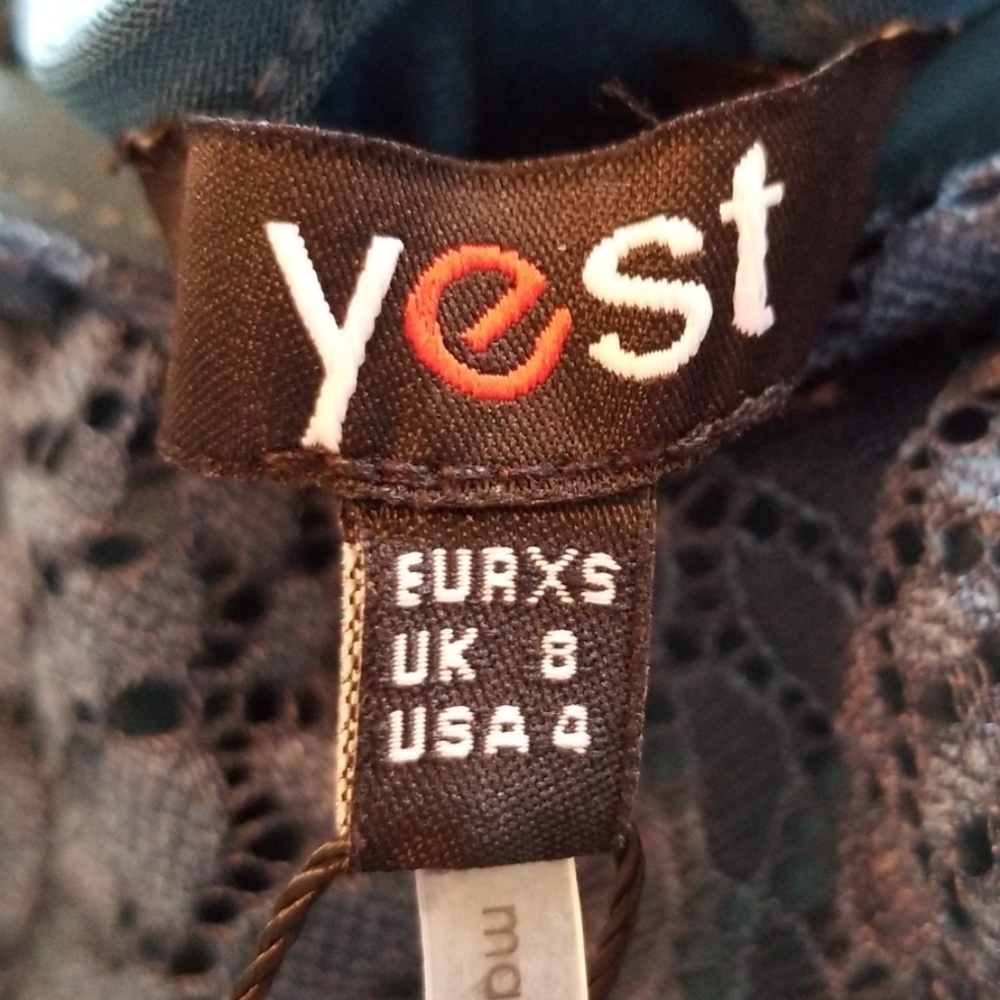 Top - Picture 5 of 7